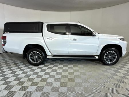 2022-Mitsubishi-Triton-24-Di-Dc-Auto-Double-Cab_15