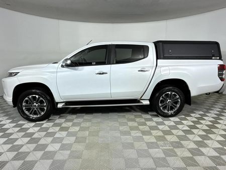 2022-Mitsubishi-Triton-24-Di-Dc-Auto-Double-Cab_17
