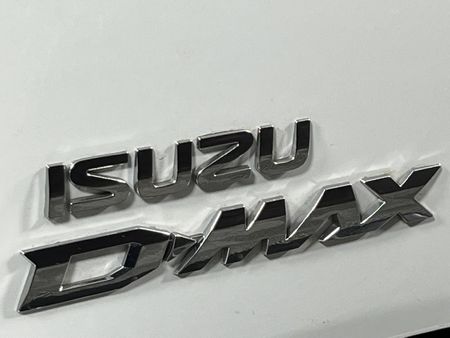 2023-Isuzu-D-Max-19-DDI-HR-LS-Auto-Double-Cab_11