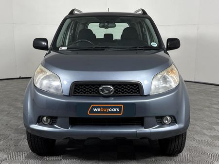 2010-Daihatsu-Terios_14