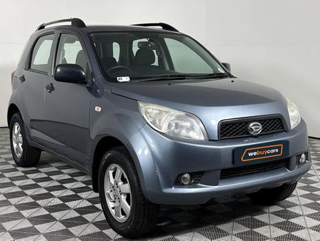 2010-Daihatsu-Terios_15