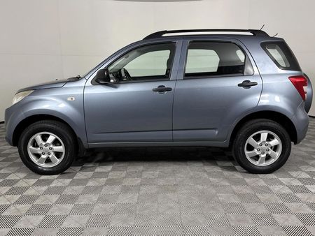2010-Daihatsu-Terios_18