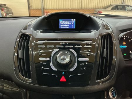 2014-Ford-Kuga-20-TDCi-Titanium-AWD-Auto_16
