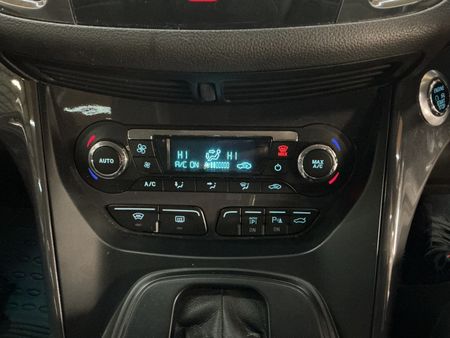 2014-Ford-Kuga-20-TDCi-Titanium-AWD-Auto_17