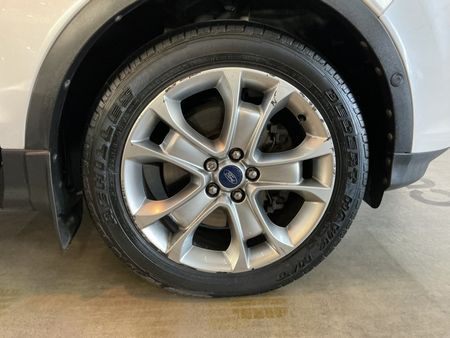 2014-Ford-Kuga-20-TDCi-Titanium-AWD-Auto_23