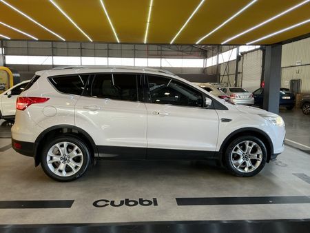 2014-Ford-Kuga-20-TDCi-Titanium-AWD-Auto_8