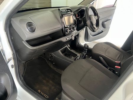 2017-Renault-Kwid-10-Dynamique_11