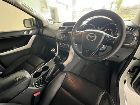 2013-Mazda-BT-50-22-TDi-HPower-SLE-Double-Cab_9