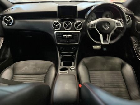 2014-Mercedes-Benz-A-Class-A-180-BE-AMG-Sport-Auto_9