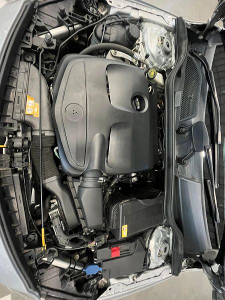 2014-Mercedes-Benz-A-Class-A-180-BE-AMG-Sport-Auto_12