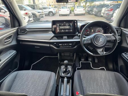 2026-Suzuki-Swift-12-GLX_9