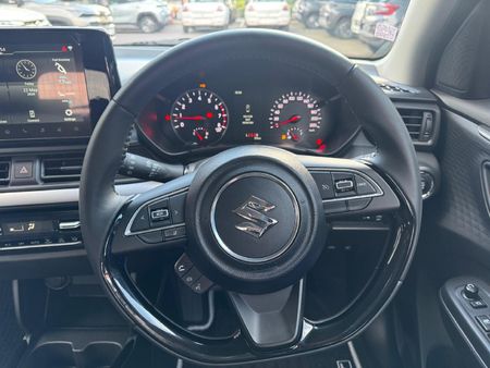 2026-Suzuki-Swift-12-GLX_10