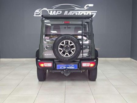 2022-Suzuki-Jimny-15-GLX_10