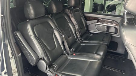 2019-Mercedes-Benz-V-Class-V-250d-Avantgarde-Auto_5