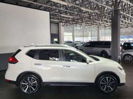 2020-Nissan-X-Trail-25-Tekna-4x4-Auto-7-seat_3