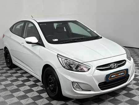 2019-Hyundai-Accent-16-GLS-Fluid_11