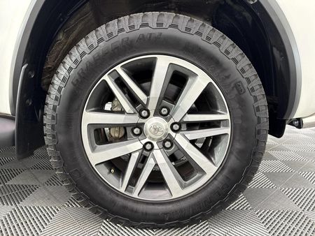 2020-Toyota-Fortuner-28-GD-6-Epic-Auto_5