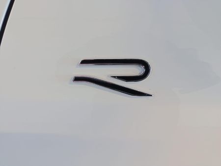 2026-Volkswagen-Tiguan-14TSI-R-Line_9
