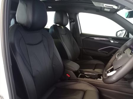 2026-Volkswagen-Tiguan-14TSI-R-Line_26