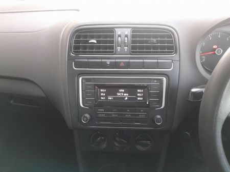 2021-Volkswagen-Polo-Vivo-14-Trendline-5-dr_10