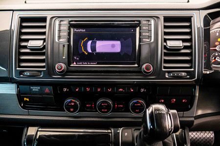 2016-Volkswagen-Caravelle-T6-20-BiTDI-Comfortline-Auto_14