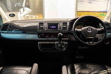 2016-Volkswagen-Caravelle-T6-20-BiTDI-Comfortline-Auto_17