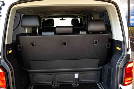 2016-Volkswagen-Caravelle-T6-20-BiTDI-Comfortline-Auto_20