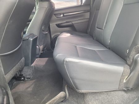 2024-Toyota-Hilux-28-GD-6-Raider-4x4-Auto-Double-Cab_11