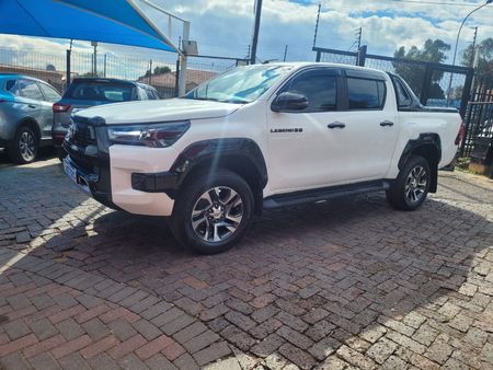 2024-Toyota-Hilux-28-GD-6-Raider-4x4-Auto-Double-Cab_4