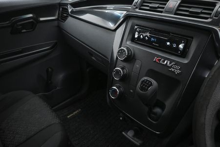 2021-Mahindra-KUV-100-12-K2-Dare_9