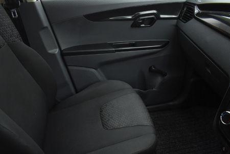 2021-Mahindra-KUV-100-12-K2-Dare_10