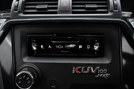 2021-Mahindra-KUV-100-12-K2-Dare_13