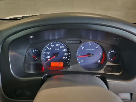 2017-Nissan-NP300-25-TDi-Hi-Rider-Double-Cab_11