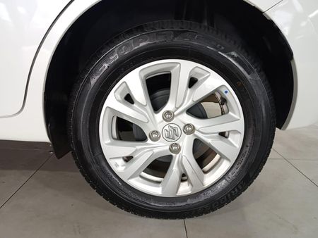 2025-Suzuki-Swift-12-GL-Auto_14