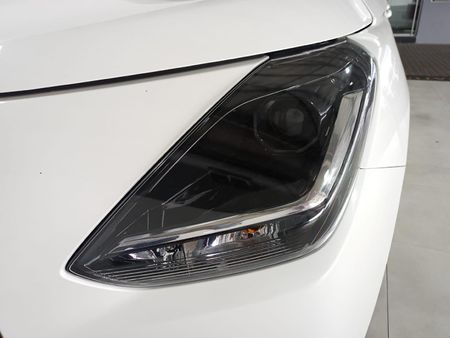 2025-Suzuki-Swift-12-GL-Auto_17