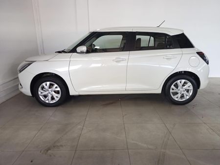 2025-Suzuki-Swift-12-GL-Auto_3