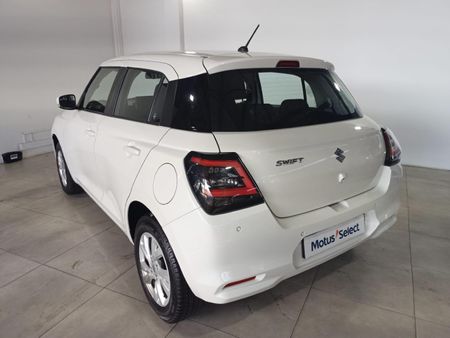 2025-Suzuki-Swift-12-GL-Auto_4