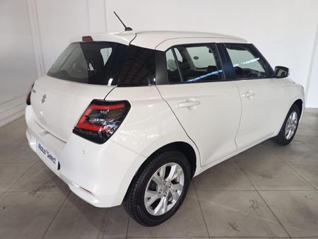 2025-Suzuki-Swift-12-GL-Auto_6