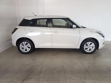 2025-Suzuki-Swift-12-GL-Auto_7