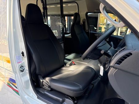 2026-Toyota-Quantum-27-Sesfikile-16-seat_10