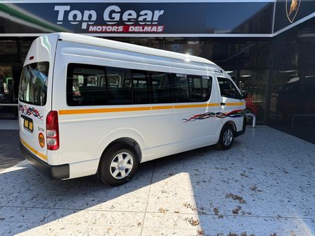 2026-Toyota-Quantum-27-Sesfikile-16-seat_3