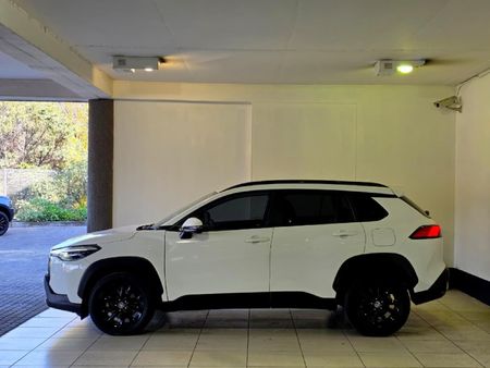 2023-Toyota-Corolla-Cross-18-XS_6