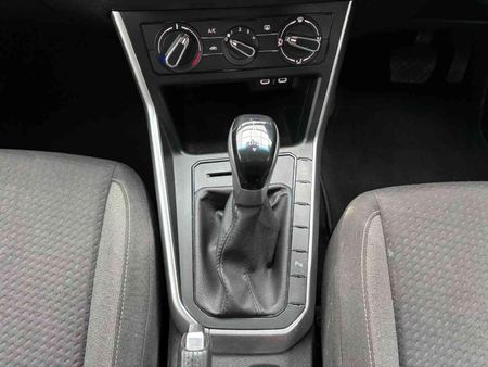 2025-Volkswagen-Polo-10-TSI-Life-Auto-DSG_13
