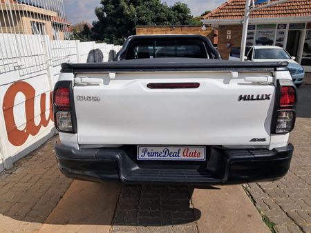 2019-Toyota-Hilux-24-GD-6-SRX-4x4-Auto-Single-Cab_7