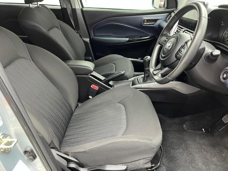 2024-Toyota-Starlet-15-XR_12