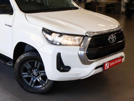 2021-Toyota-Hilux-24-GD-6-Raider-4x4-Double-Cab_5