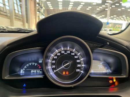 2015-Mazda-2-15-Dynamic-5-dr_10