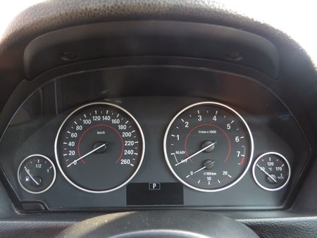 2012-BMW-3-Series-320i-M-Sport-Auto_16