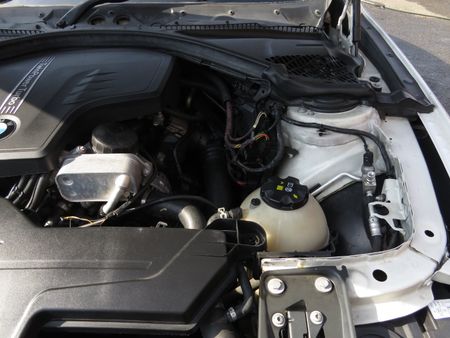 2012-BMW-3-Series-320i-M-Sport-Auto_21