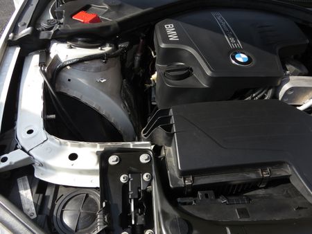 2012-BMW-3-Series-320i-M-Sport-Auto_22